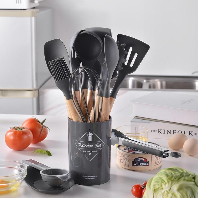 Silicone Kitchen Utensils Set, 14Pcs/Set Wooden Handle Non-Stick Baking Tool Set, Portable Home Kitchen Gadgets, Multifunctional Household Kitchen Set for Cooking & Baking